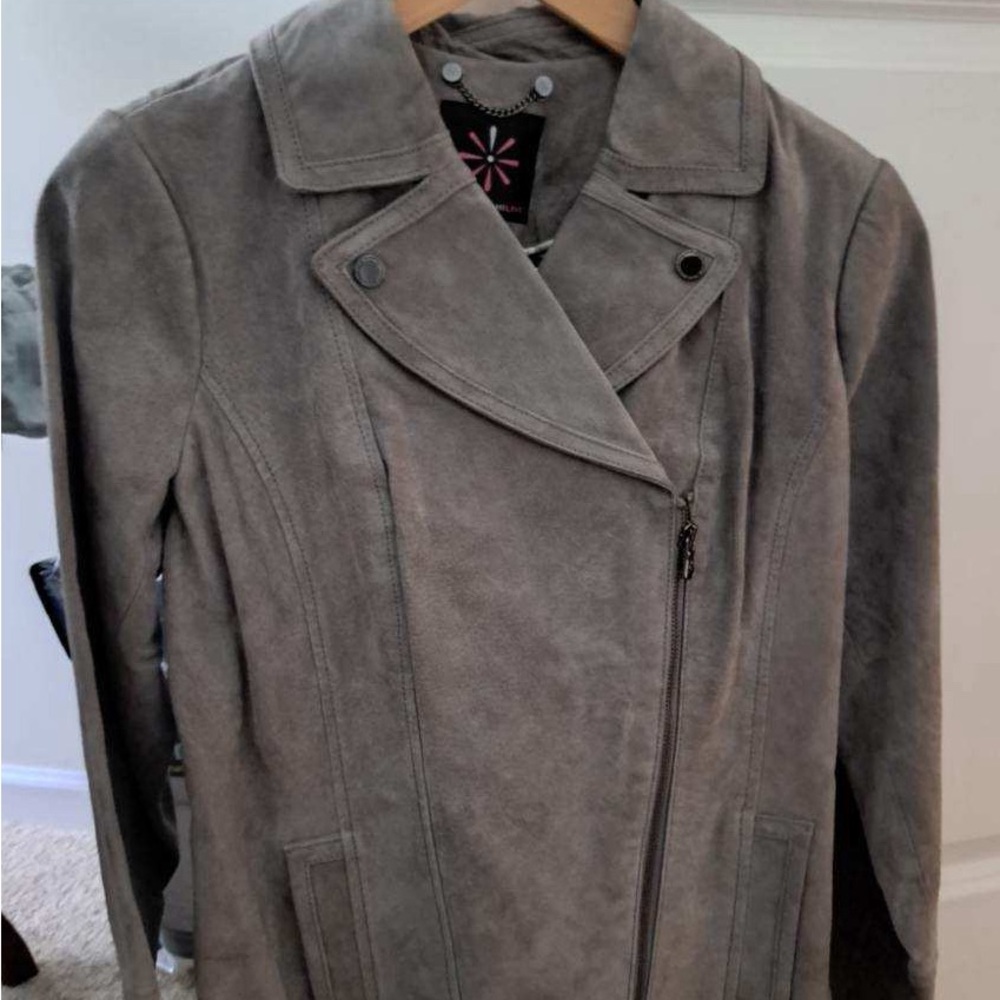 Women's Suede Leather Taupe Jacket - Picture 2 of 11